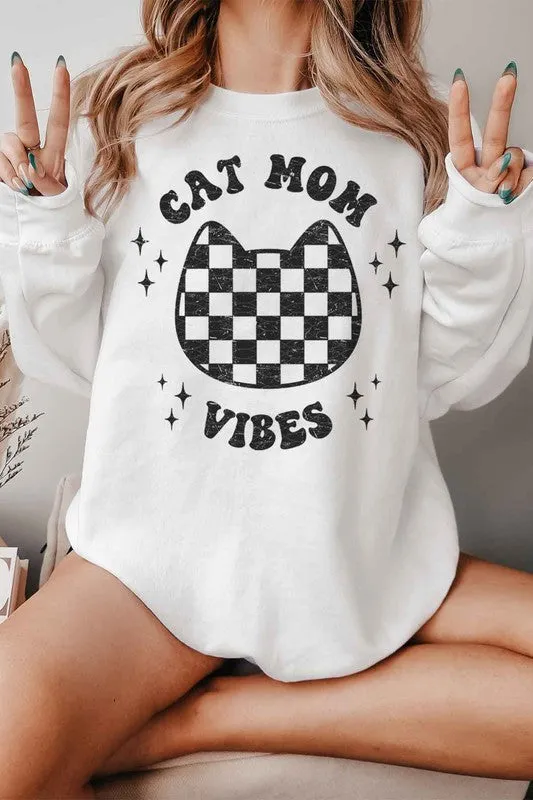 CAT MOM VIBES GRAPHIC SWEATSHIRT